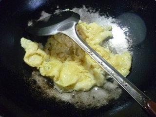 茭白鸡蛋炒西瓜皮的做法图解10