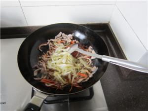 榨菜炒肉丝的做法步骤9