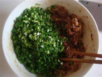 猪肉韭菜水饺的做法步骤7
