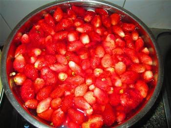 草莓酱的做法步骤1