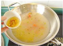 海鲜疙瘩汤的做法步骤9