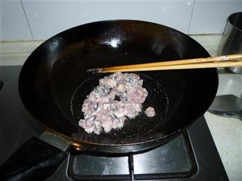 豌豆鱼丁和鱼骨汤的做法步骤7