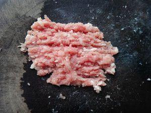肉末花生汤面条的做法步骤3