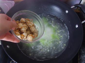 莴笋海鲜汤的做法步骤7