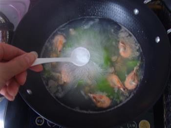 莴笋海鲜汤的做法步骤9