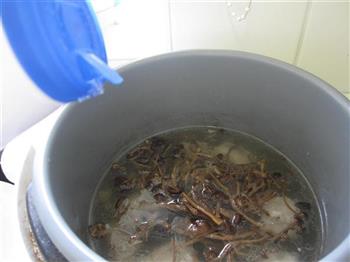 茶树菇排骨汤的做法步骤9