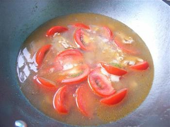 番茄蒜头猪肝汤的做法步骤4