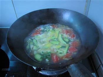 西红柿黄瓜鸡蛋汤的做法步骤7