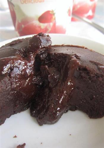 熔岩巧克力蛋糕的做法步骤9
