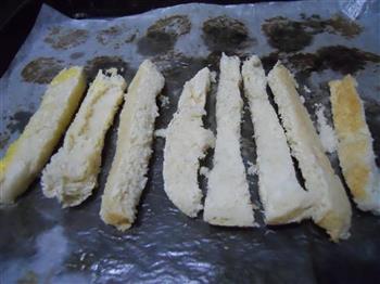 葱香黄油面包干的做法步骤4