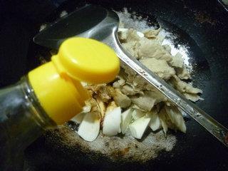 黄花菜茭白烧烤麸的做法图解12