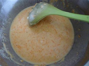 胡萝卜鸡蛋软饼的做法步骤3