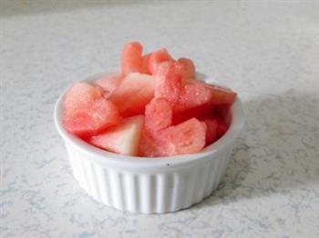 冰糖银耳西瓜盅的做法步骤5