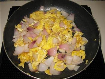 洋葱炒鸡蛋的做法步骤8