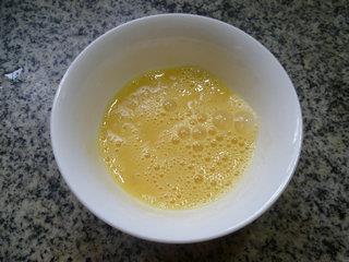 黄花菜羊尾笋蛋花汤的做法步骤4