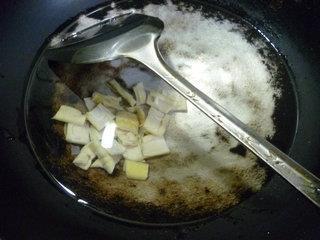 黄花菜羊尾笋蛋花汤的做法步骤8