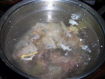 鸭血粉丝汤的做法步骤2