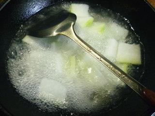 蟹味菇冬瓜汤的做法步骤5