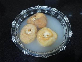 猴头菇莲藕骨头汤的做法步骤2