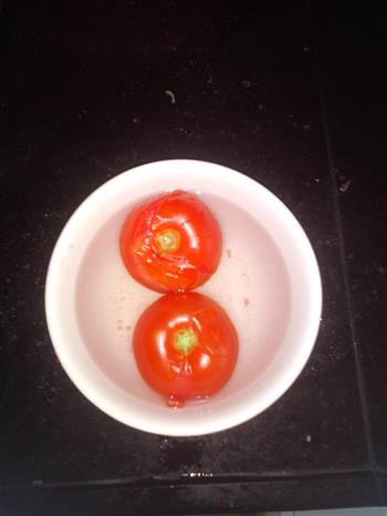 番茄鸡蛋米粉的做法步骤2