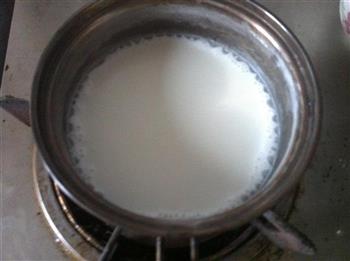 鲜牛奶炖蛋的做法图解4