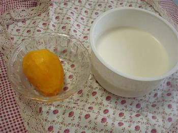自制芒果酸奶的做法图解1