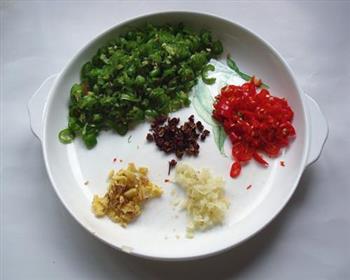 鲜椒肉末豇豆的做法步骤3