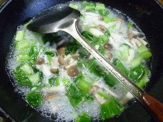 蟹味菇青菜泡饭的做法步骤7