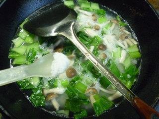 蟹味菇青菜泡饭的做法步骤8