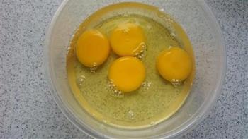 微波东北鸡蛋焖子的做法步骤1