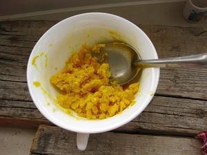 蛋黄焗南瓜的做法步骤4
