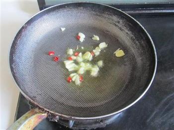 青椒榨菜肉丝的做法步骤3