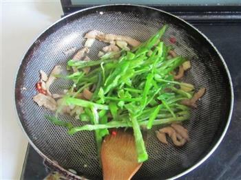 青椒榨菜肉丝的做法步骤5