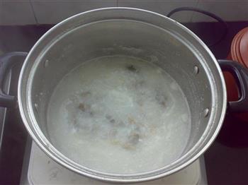 奶香海参肉丝粥的做法步骤10