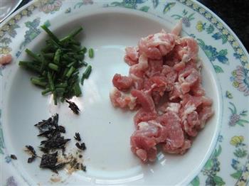 瘦肉紫菜汤的做法步骤2