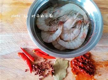麻辣水煮虾的做法步骤1