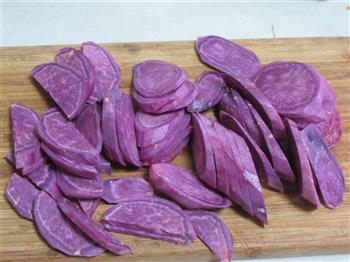 花生紫薯馒头的做法图解1