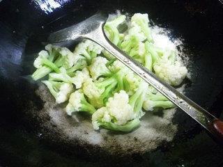 梅豆黑木耳炒花菜的做法步骤10