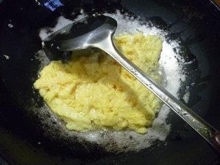 洋葱鸡蛋炒面的做法图解9