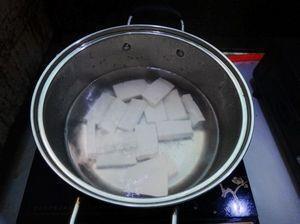 石斛花豆腐汤的做法步骤2