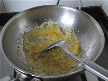 蛋黄焗苦瓜的做法步骤8