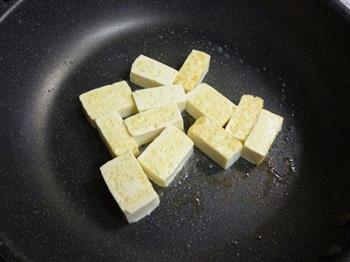 鸡蛋豆腐炒苦瓜的做法步骤3