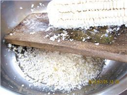 鲜玉米渣粥的做法步骤2