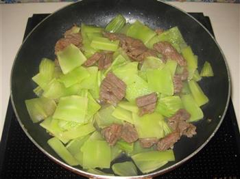 牛肉片炒莴笋的做法步骤8