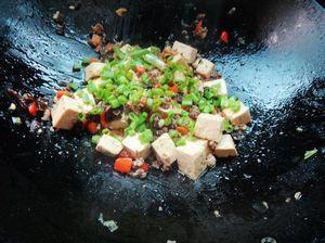 酱菜肉末豆腐的做法图解8