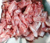 黑椒牛肉意面的做法步骤2