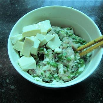 油焖豆腐肉丸的做法步骤2