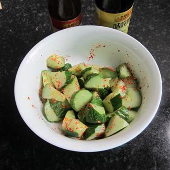 蚝油炝黄瓜的做法步骤5