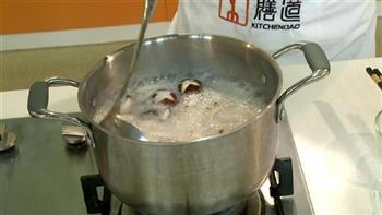 香菇鸡肉粥的做法步骤3