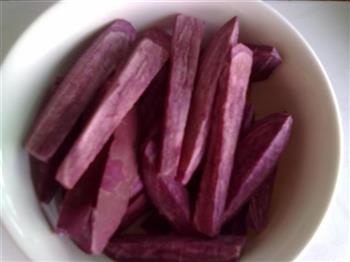 焦糖紫薯条的做法步骤1